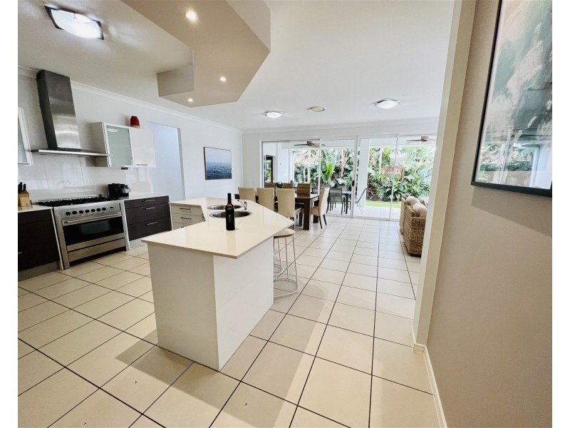38 Mossman Way., Sandstone Point QLD 4511