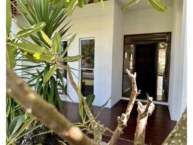 38 Mossman Way., Sandstone Point QLD 4511