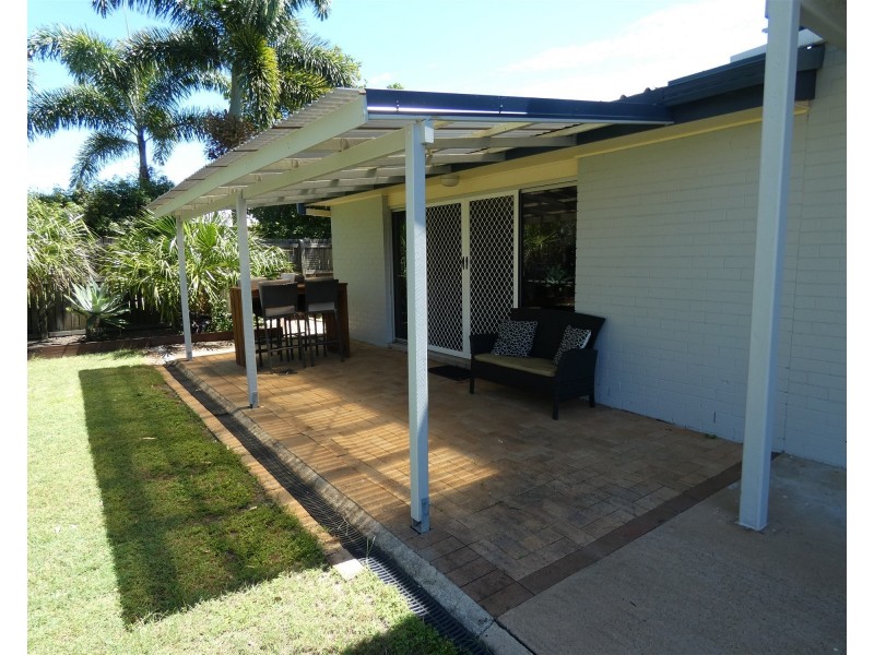 14 Kurrajong Crescent, Point Vernon QLD 4655