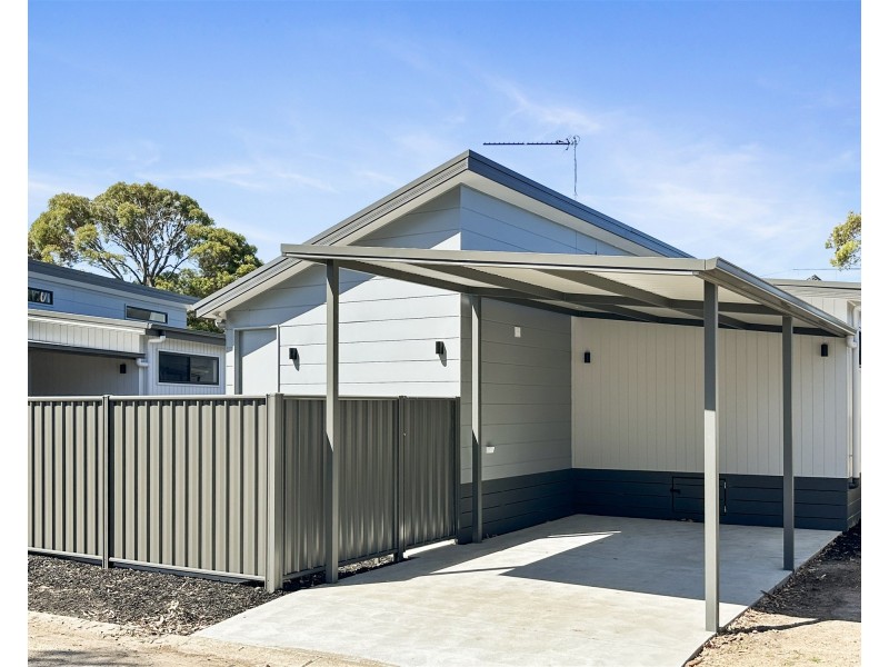 6/79 slip road, Paynesville VIC 3880