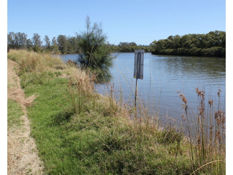 Jones Island NSW 2430