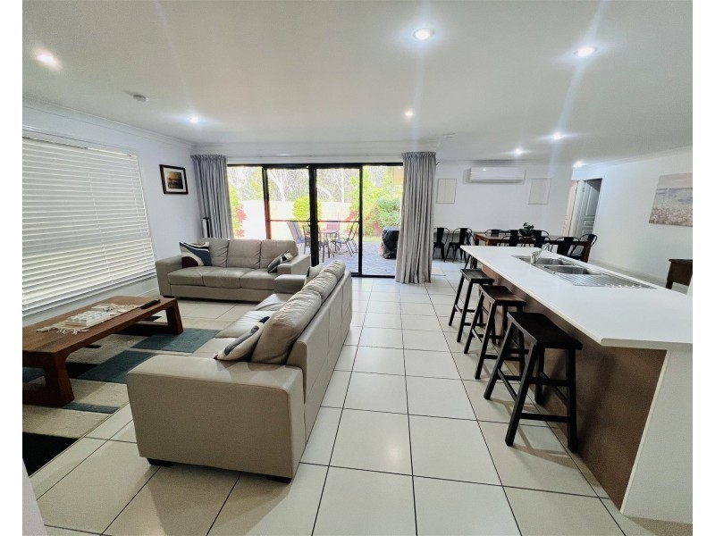 Sandstone Point QLD 4511