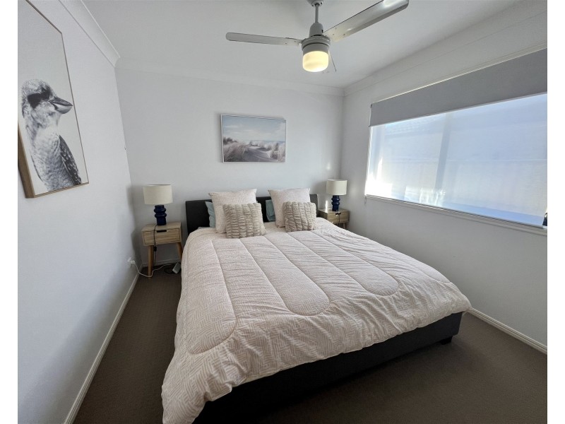 Sandstone Point QLD 4511