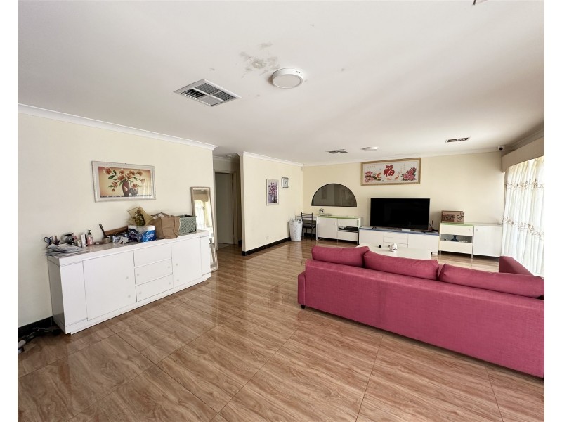 6 Callan Close, Waterford WA 6152