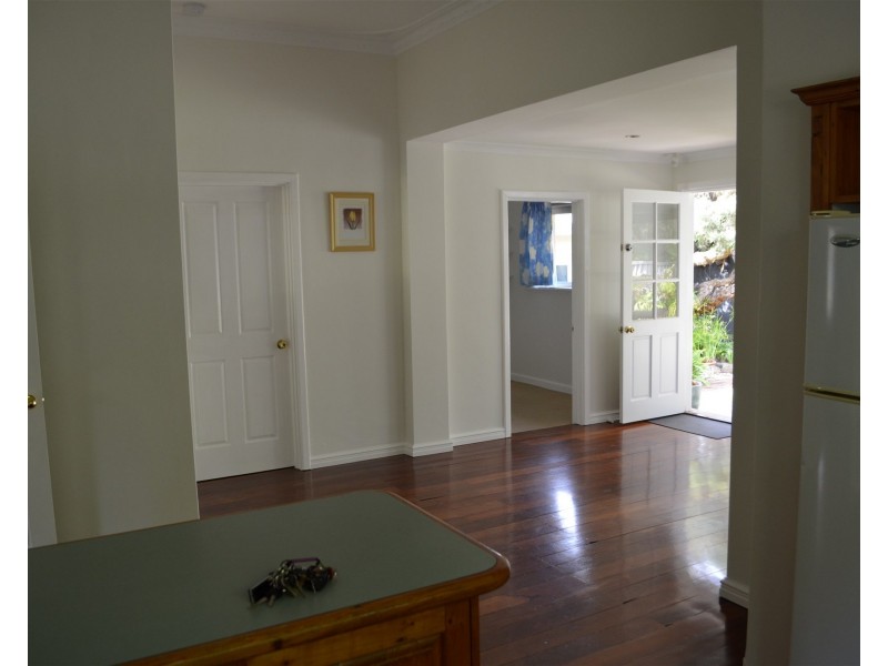 32 Hickory Street, South Fremantle WA 6162