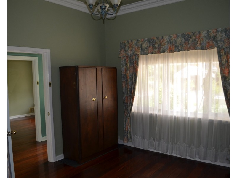 32 Hickory Street, South Fremantle WA 6162