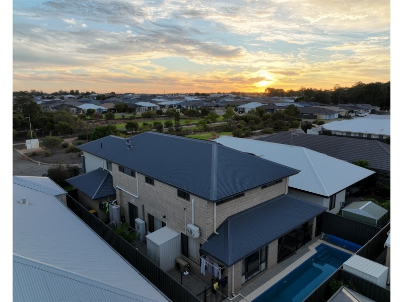 27 Barnevelder Bend, Southern River WA 6110