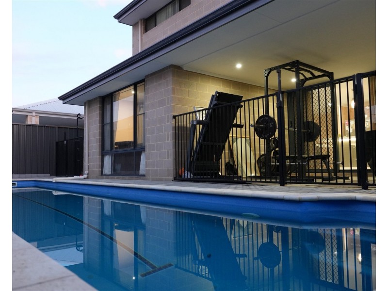 27 Barnevelder Bend, Southern River WA 6110