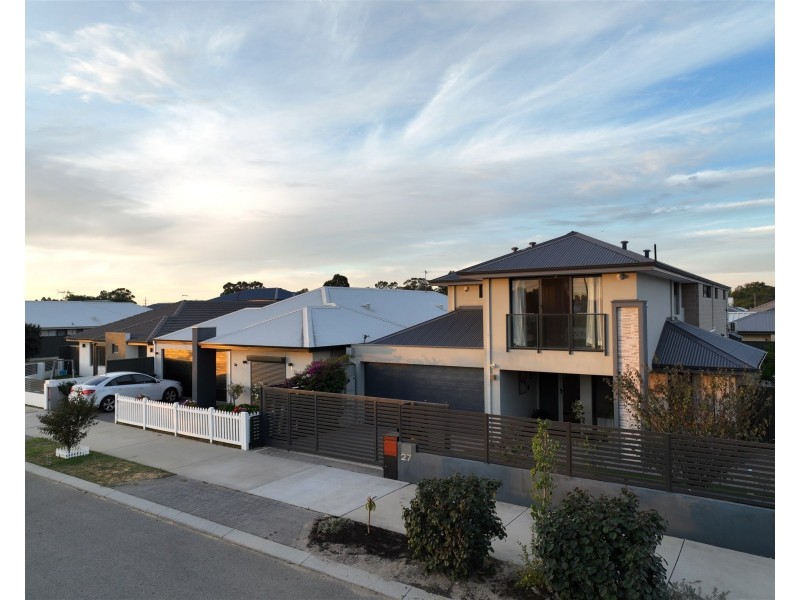 27 Barnevelder Bend, Southern River WA 6110