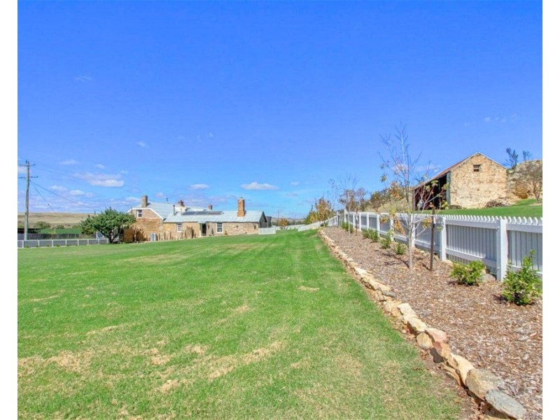 945 Monaro Highway, Bunyan NSW 2630