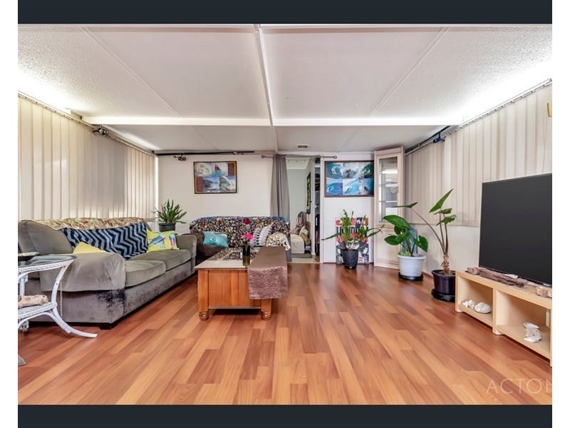 47 Luckhurst Drive, Mandurah WA 6210