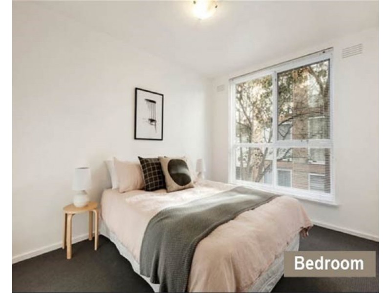 22/25 Robe Street, St Kilda VIC 3182