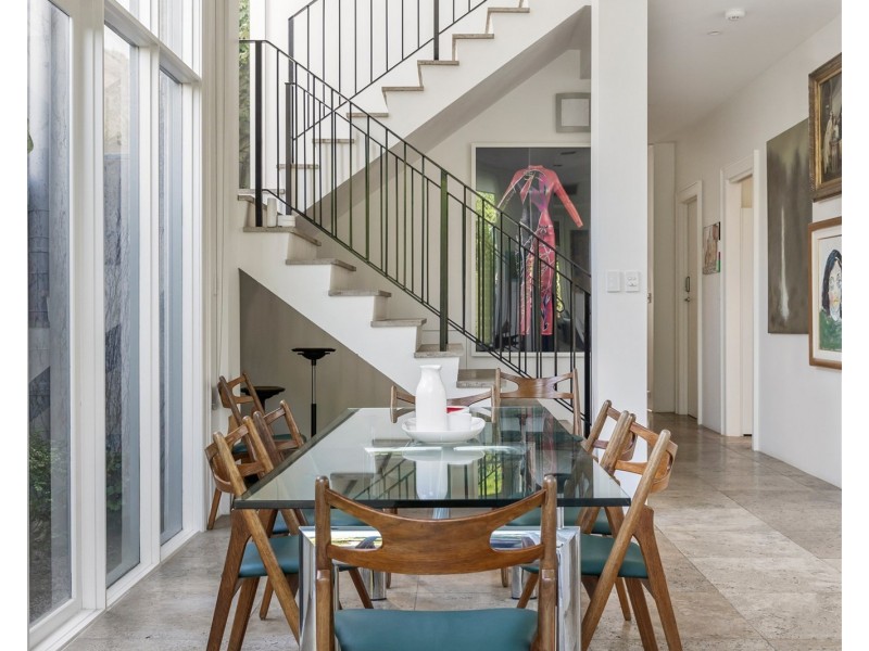 33  Loch St, St Kilda West VIC 3182