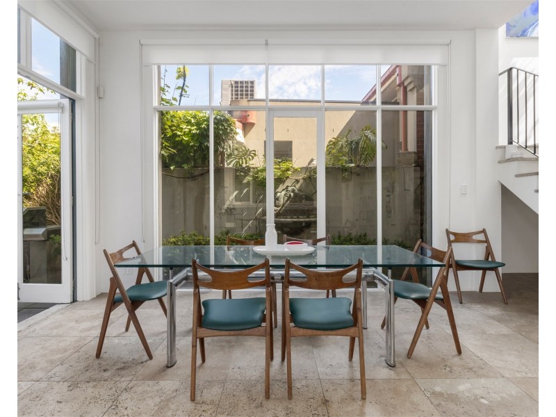 33  Loch St, St Kilda West VIC 3182