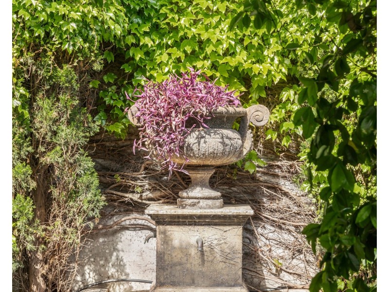 33  Loch St, St Kilda West VIC 3182