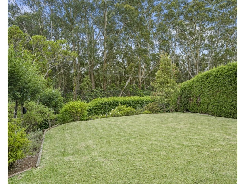 14 Lakeside Dr, Macmasters Beach NSW 2251