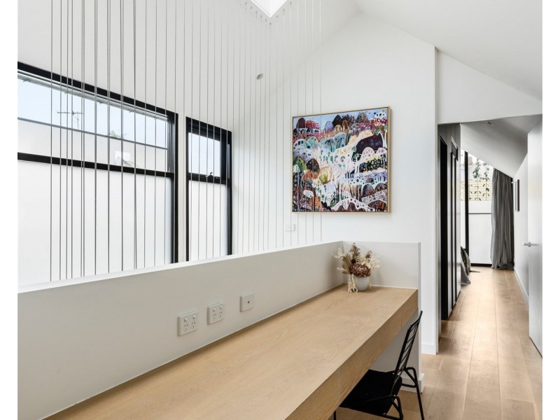 15 Bridge St, Port Melbourne VIC 3207