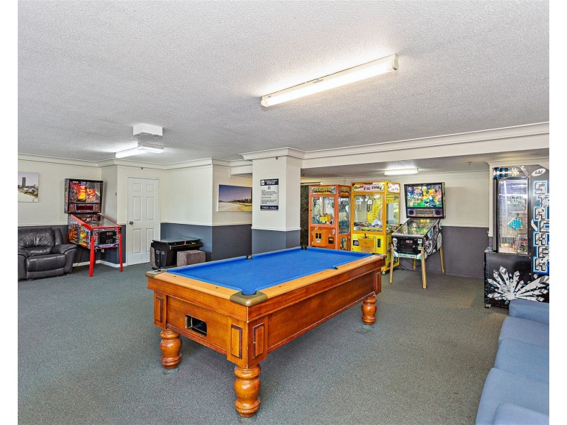 19E/238 The Esplanade, Miami QLD 4220