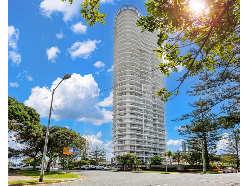 19E/238 The Esplanade, Miami QLD 4220