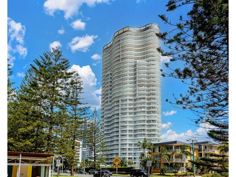 19E/238 The Esplanade, Miami QLD 4220