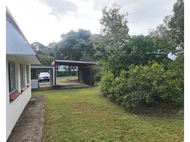 2-4 Curlew Street, Macleay Island QLD 4184