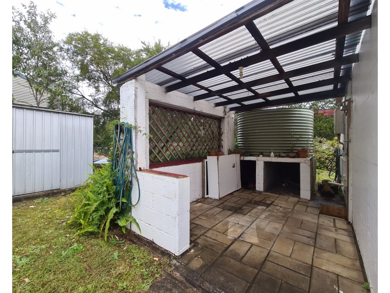2-4 Curlew Street, Macleay Island QLD 4184