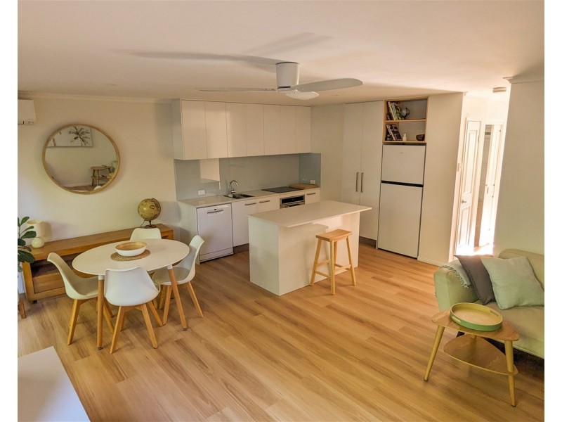 23/18 Lake Weyba Drive, Noosaville QLD 4566