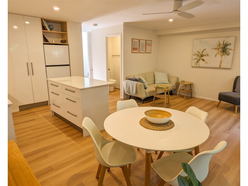 23/18 Lake Weyba Drive, Noosaville QLD 4566