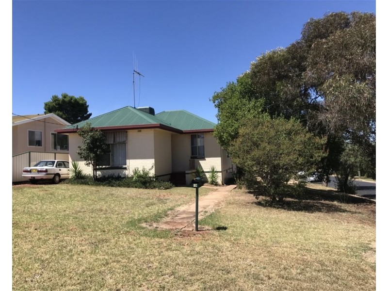 19 Dalley Street, Parkes NSW 2870