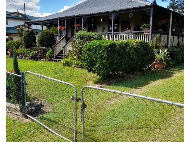 3  Petersen Street, Beaudesert QLD 4285