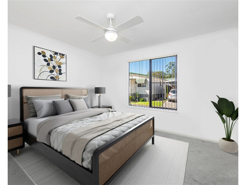 10 Seventh Avenue, Green Point NSW 2251