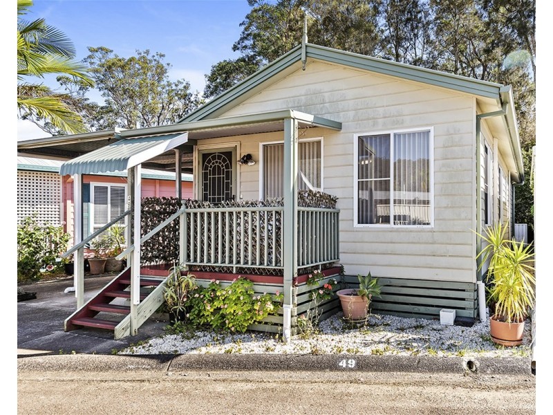 49 Second Avenue, Green Point NSW 2251