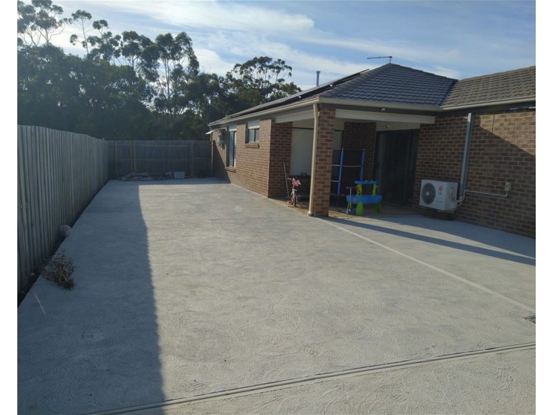 31 Churinga Drive, Churchill VIC 3842