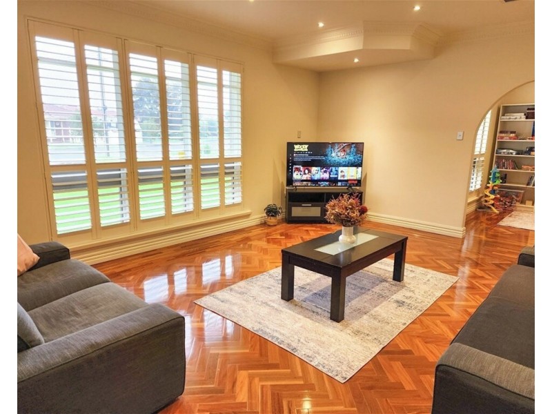 23 Todoroff Avenue, West Beach SA 5024