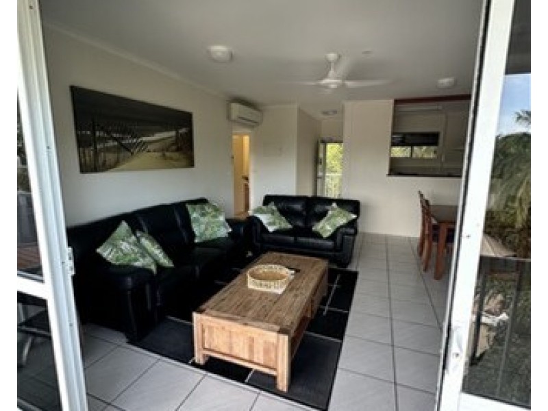 339/305-341 Coral Coast Drive, Palm Cove QLD 4879