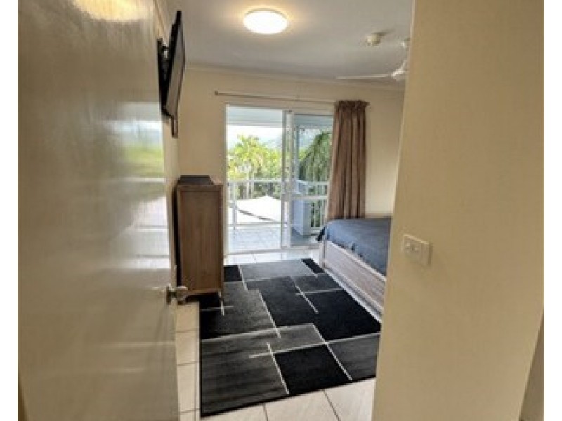 339/305-341 Coral Coast Drive, Palm Cove QLD 4879