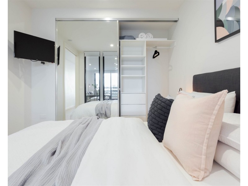 802/18 Grey Street, St Kilda VIC 3182