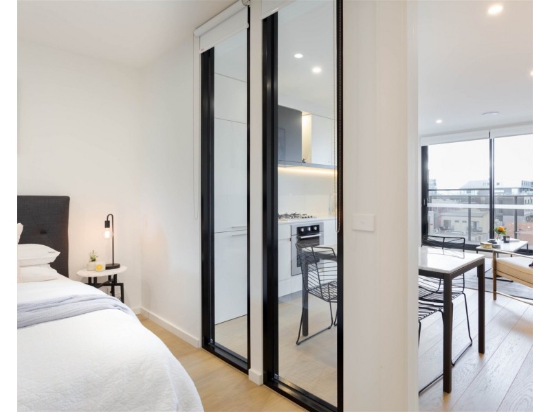802/18 Grey Street, St Kilda VIC 3182