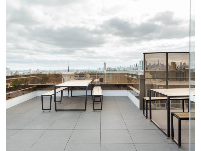 802/18 Grey Street, St Kilda VIC 3182