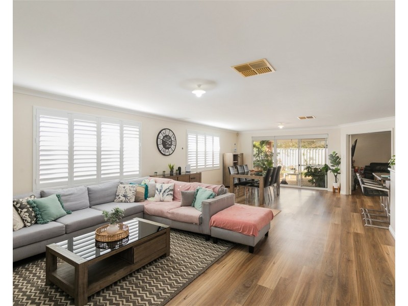 10 Yellowtail Road, Shoalwater WA 6169