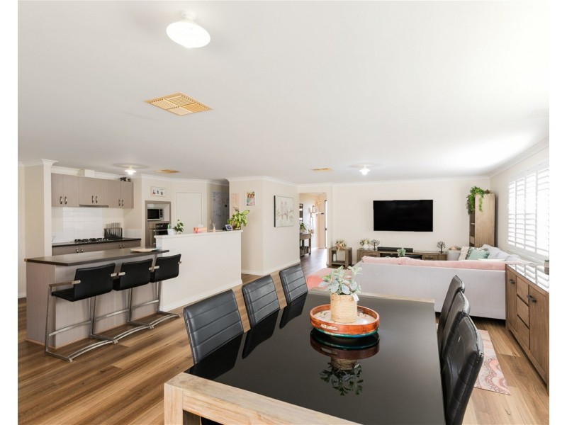 10 Yellowtail Road, Shoalwater WA 6169