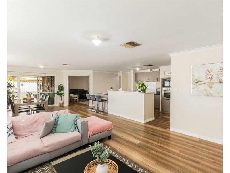 10 Yellowtail Road, Shoalwater WA 6169