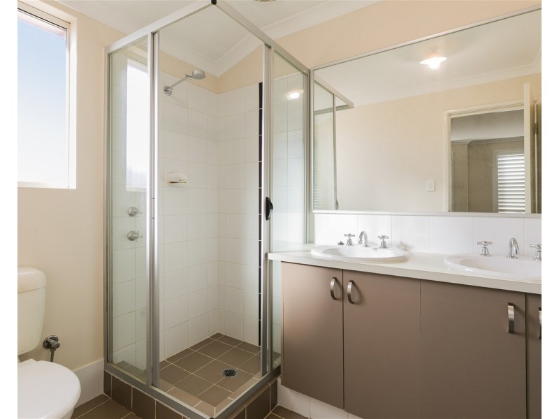 10 Yellowtail Road, Shoalwater WA 6169