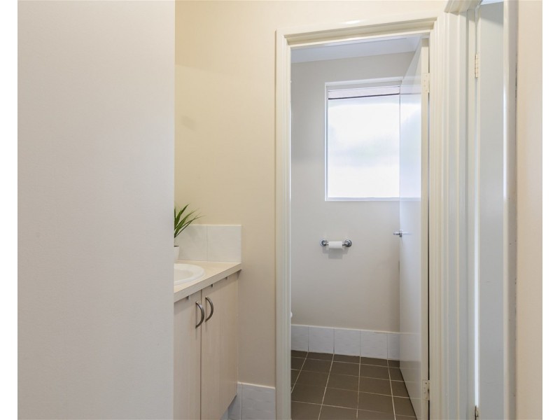 10 Yellowtail Road, Shoalwater WA 6169