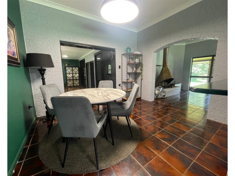 498 Lake Barrine Road, Malanda QLD 4885