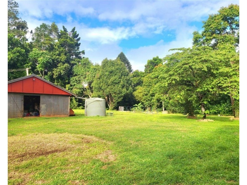 498 Lake Barrine Road, Malanda QLD 4885