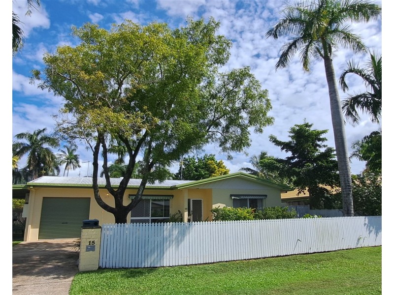 15 Limpet Close, Trinity Beach QLD 4879