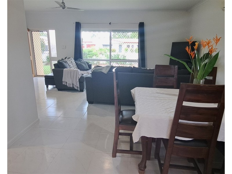 15 Limpet Close, Trinity Beach QLD 4879