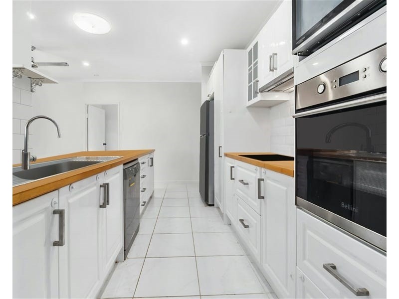 15 Limpet Close, Trinity Beach QLD 4879