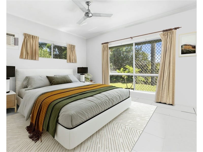 15 Limpet Close, Trinity Beach QLD 4879